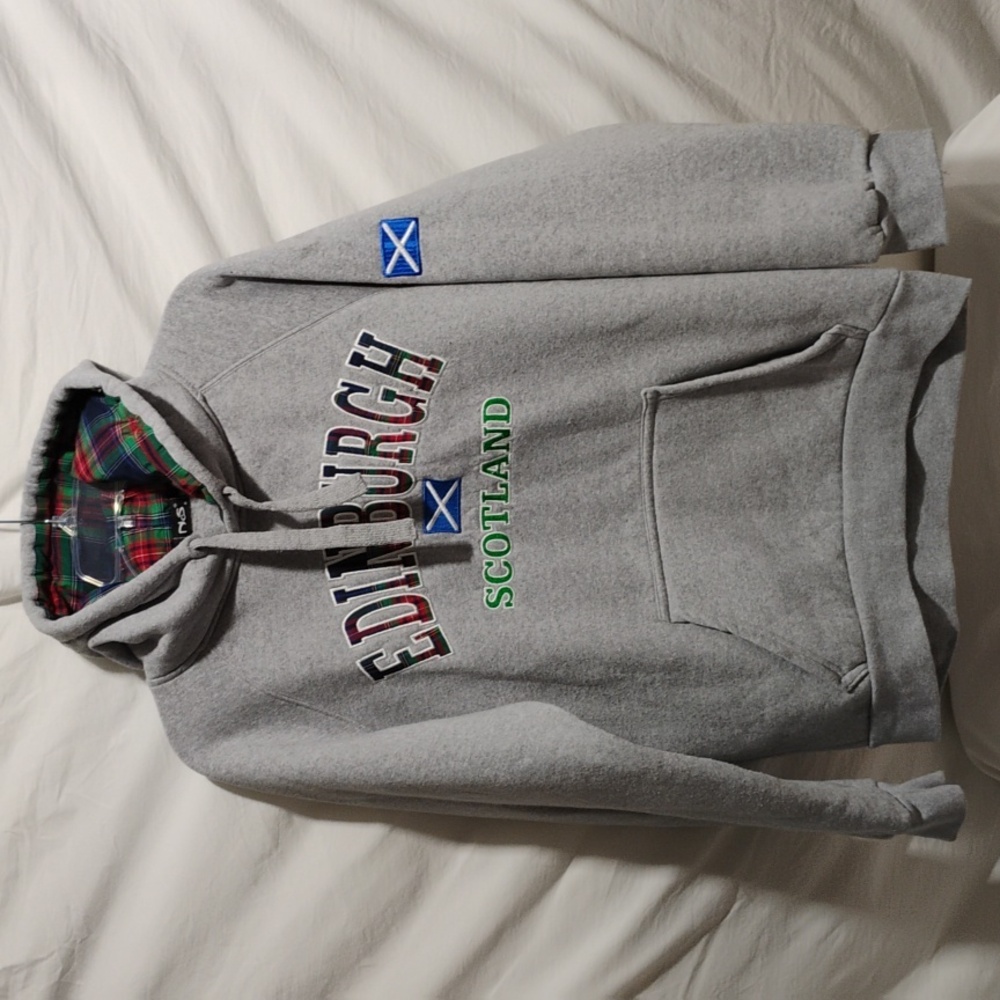 (D-12) NOS Edinburgh Hoodie Made In Scotland Sz.M Gently Loved